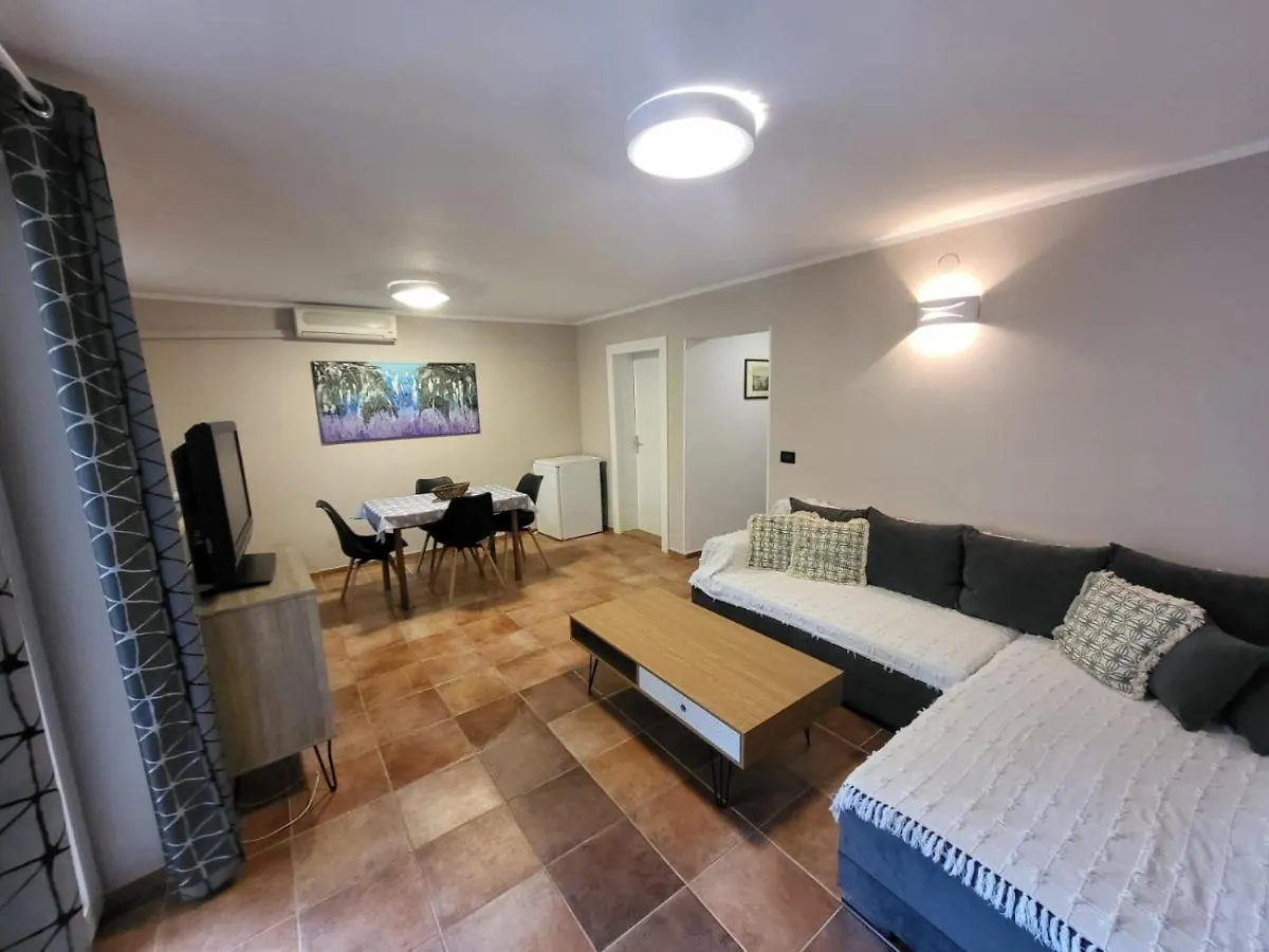 Apartman Kundih Biograd Na Moru