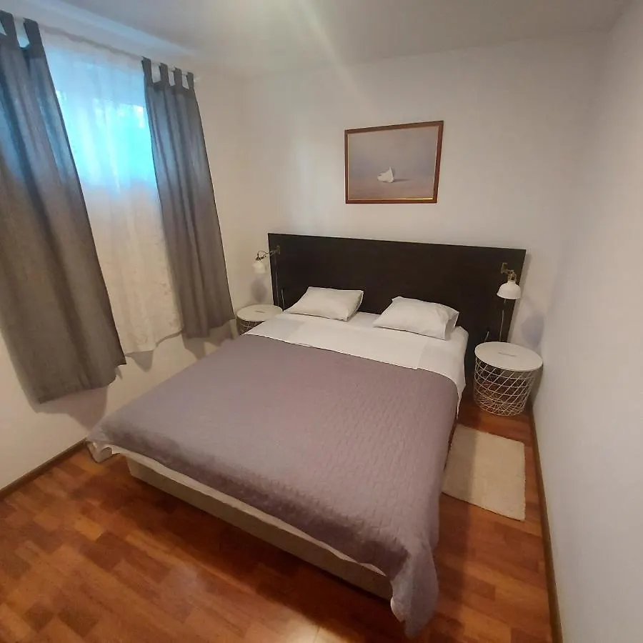 Appartamento Apartman Kundih Biograd Na Moru Croazia