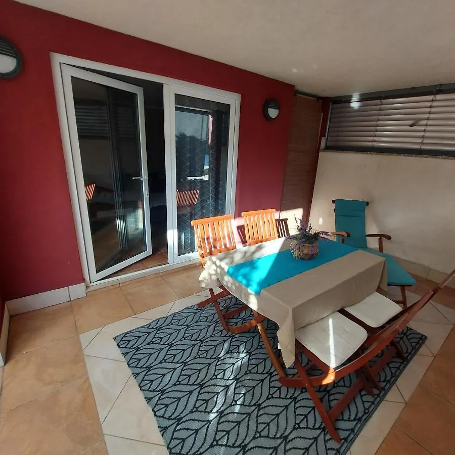 Appartamento Apartman Kundih Biograd Na Moru